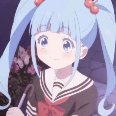 89岁卖花环老人生活孤苦系谣言